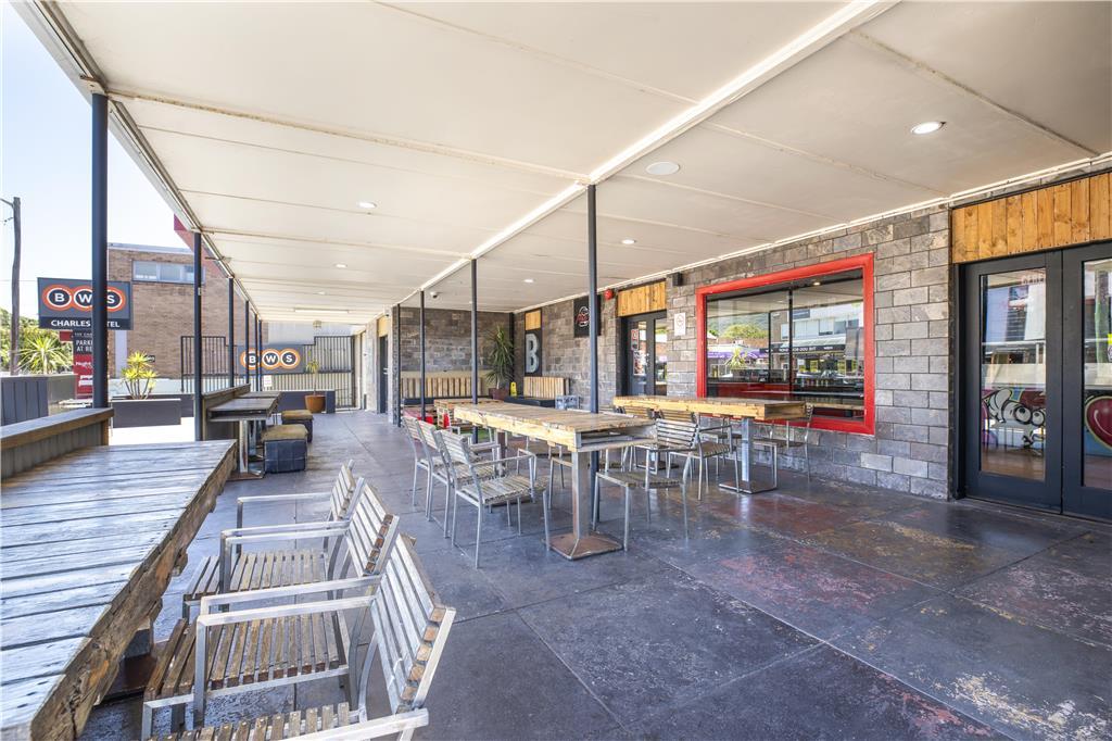Nightcap At The Charles Hotel Wollongong Bekvämligheter bild